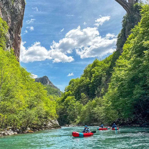 Packrafting Tara