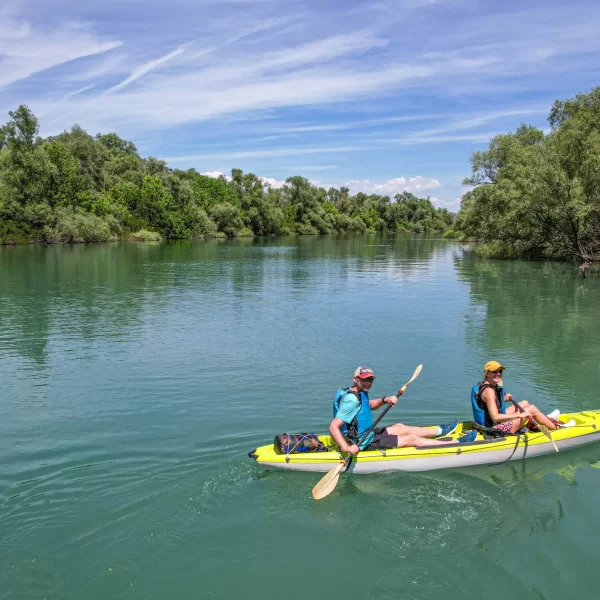 Moraca kayaking